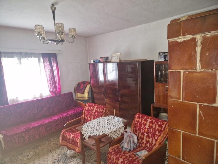 Casă cu 2 camere în Corbu