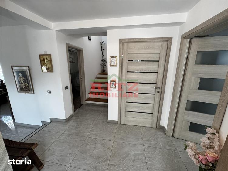 Casă cu 4 camere cu Teren 560 Mp în Ultracentral