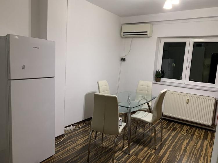 Apartament cu 2 camere decomandat în Brâncoveanu
