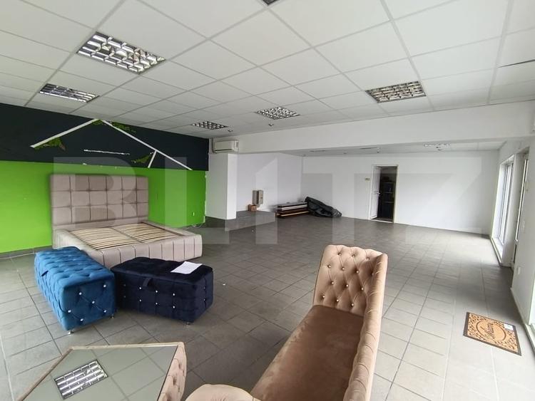 Spațiu comercial, de 77 mp, în Exterior Sud