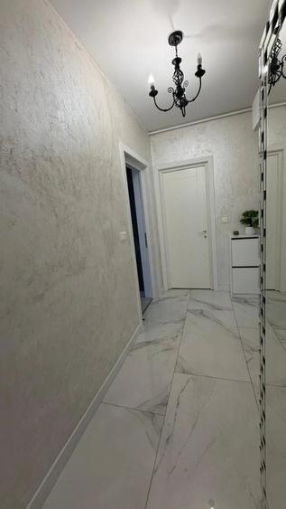 Apartament cu 3 camere decomandat în Vest