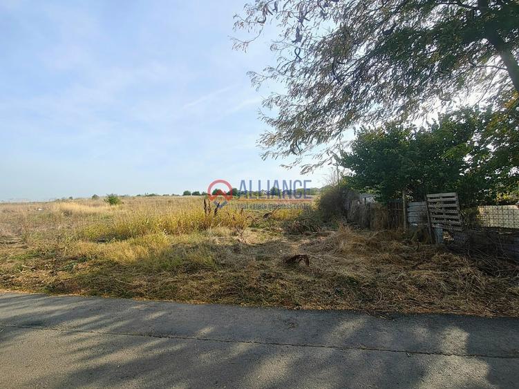 Teren intravilan de 1781 mp, în Valu lui Traian