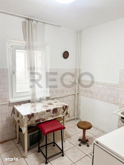 Apartament cu 3 camere decomandat în Decebal