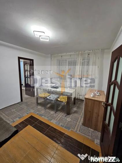 Apartament cu 2 camere semidecomandat, mobilat în Tudor Vladimirescu
