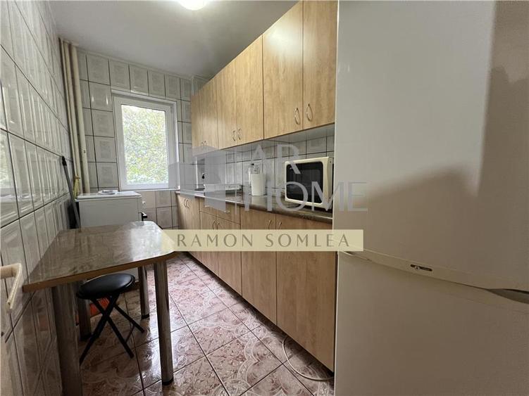Apartament cu 3 camere nedecomandat, mobilat în Vest