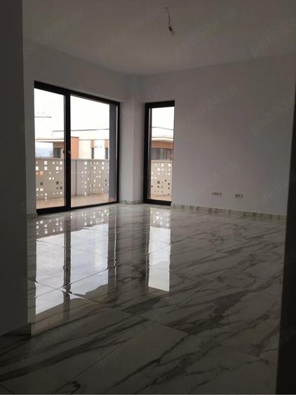 Apartament cu 2 camere semidecomandat în Giroc
