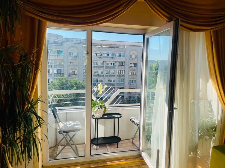 Apartament cu 3 camere decomandat, mobilat în Decebal