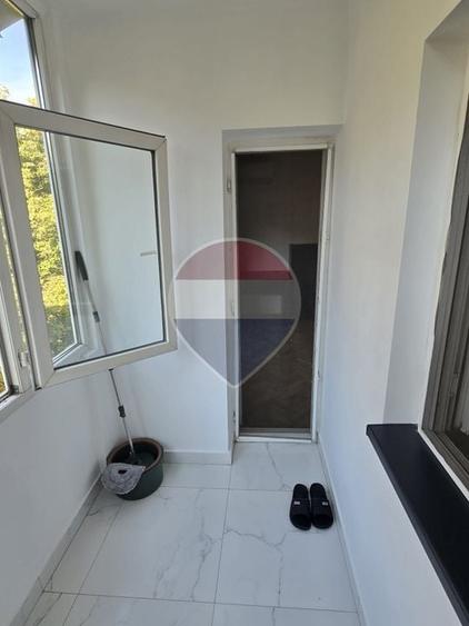 Apartament cu 2 camere decomandat, mobilat în Sebastian
