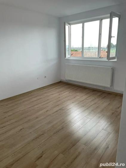 Apartament cu 2 camere semidecomandat în Câmpia Turzii