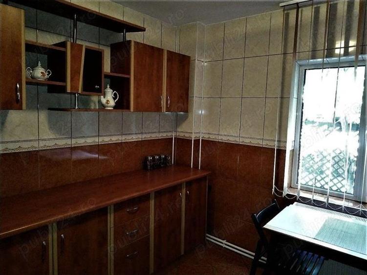 Apartament cu 4 camere decomandat în Ultracentral