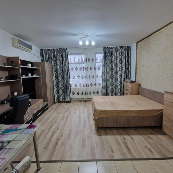 Garsonieră semidecomandată, mobilată în Podu Roș