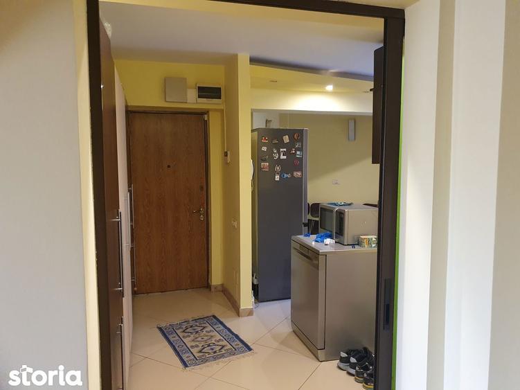 Apartament cu 4 camere semidecomandat, mobilat în Tudor Vladimirescu
