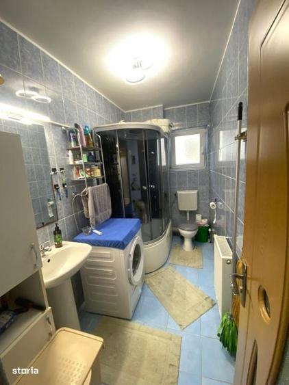 Apartament cu 3 camere decomandat în Gușterița