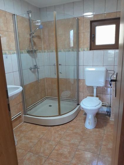 Casă cu Teren 250 Mp în Central