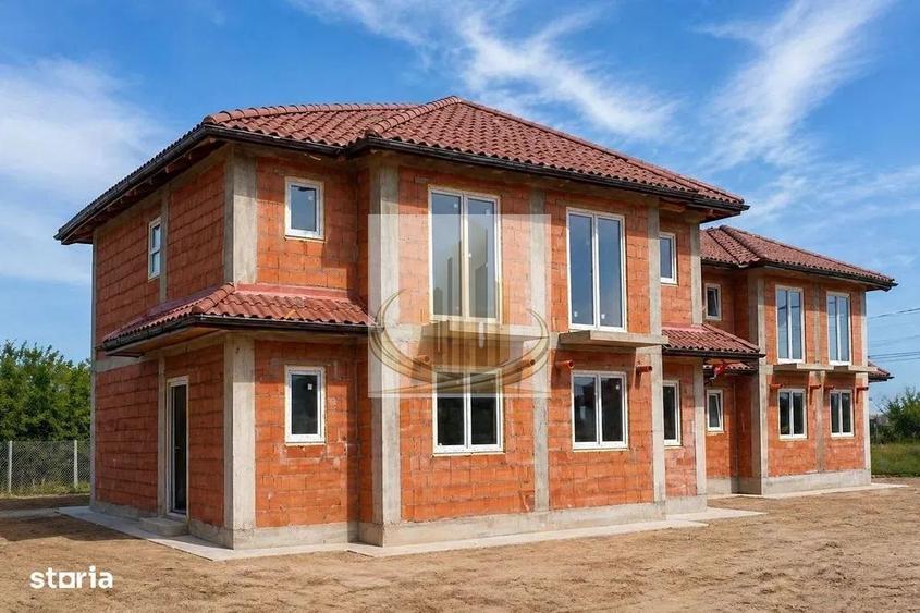 Duplex cu 3 camere cu Canalizare în Remetea Mare