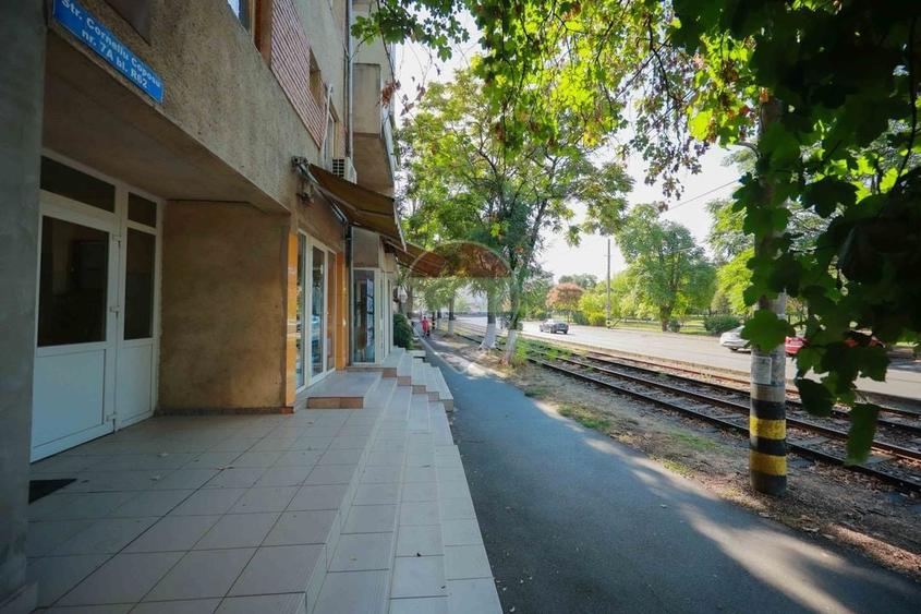 De vânzare apartament cu 4 camere și un loc de parcare, în Rogerius - 28