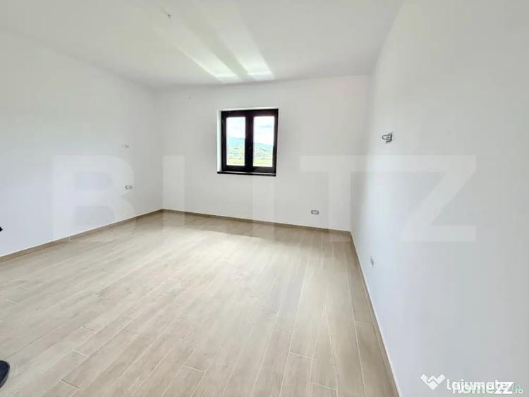Casă cu 4 camere cu Teren 500 Mp în Ighiu
