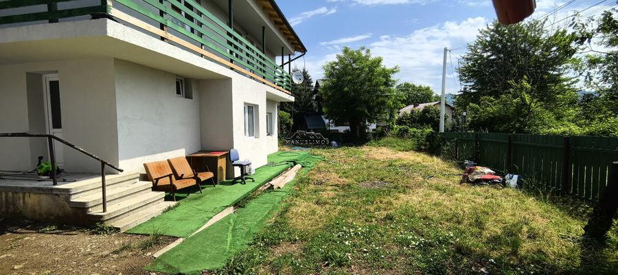 Casă individuală cu 3 camere cu Canalizare în Central