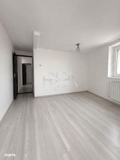 Apartament 3 Camere | 2 Boxe | Centrala Proprie | Anvelopat - 10