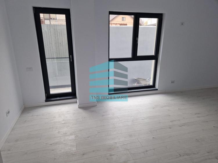 Apartament cu 4 camere în Titan