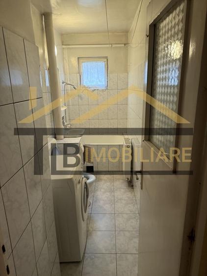 Apartament cu 2 camere semidecomandat în 7 Noiembrie