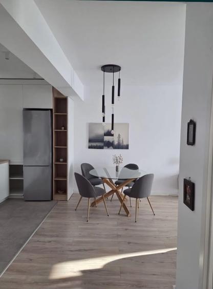 Apartament cu 2 camere semidecomandat, mobilat în Bucureștii Noi
