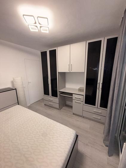 Apartament cu 2 camere nedecomandat în Vitan