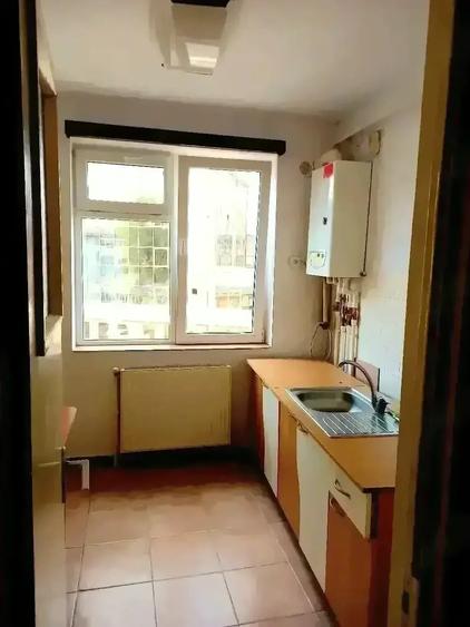 Apartament cu 2 camere semidecomandat în Exterior Vest