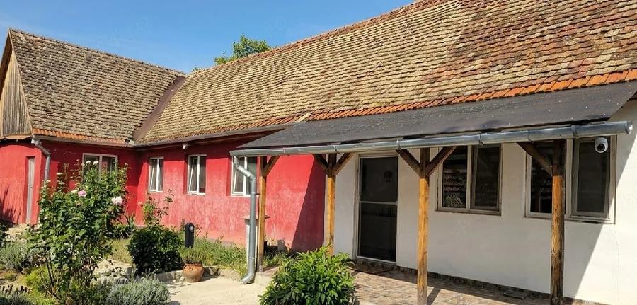 Casă cu Teren 2000 Mp în Ferendia