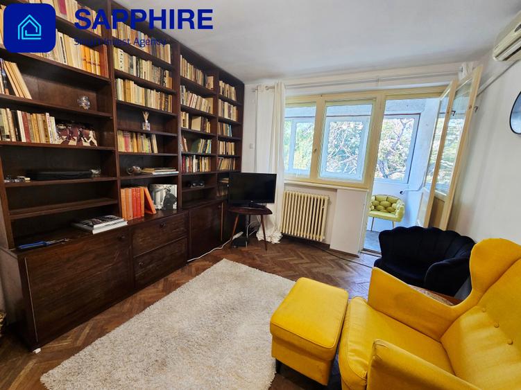 Apartament cu 2 camere decomandat în P-ța Victoriei