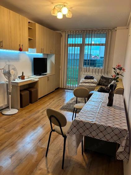 Apartament cu 2 camere semidecomandat în Iris