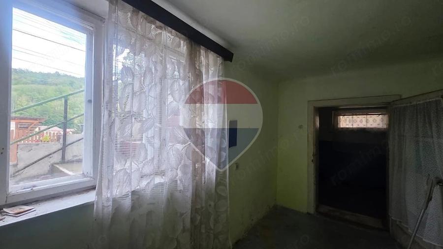 Casă cu Teren 254 Mp în Nord