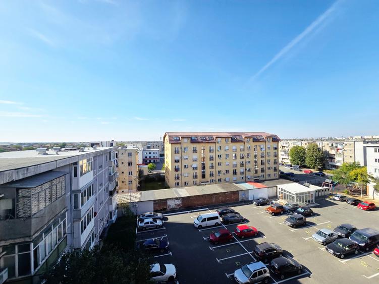Apartament cu 2 camere semidecomandat în Confecții