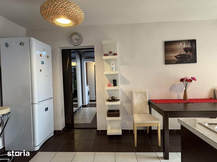 Apartament cu 3 camere decomandat în Central