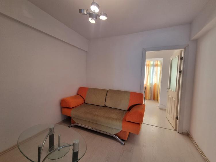 Apartament cu 2 camere decomandat, mobilat în Ultracentral