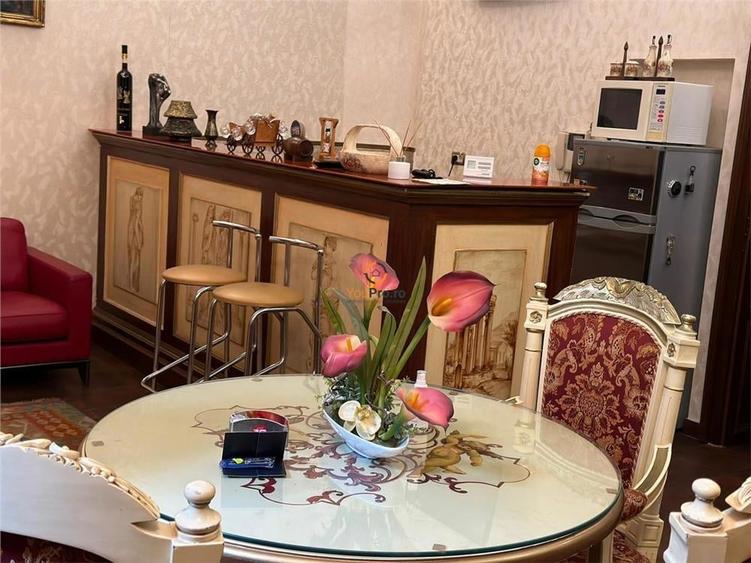 Apartament cu 3 camere decomandat în P-ța Unirii