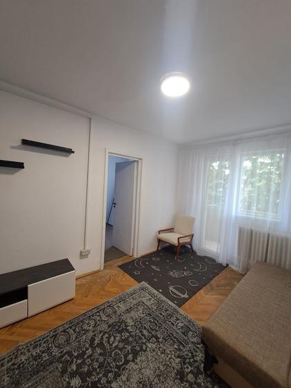 Apartament cu 2 camere semidecomandat în Exterior Vest