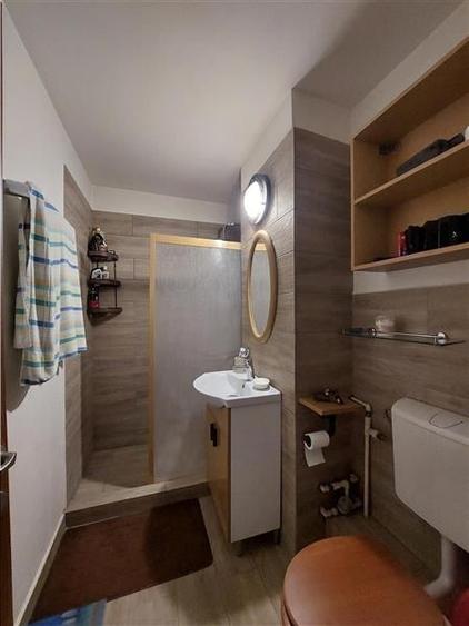 Apartament cu 2 camere semidecomandat, mobilat în Micălaca