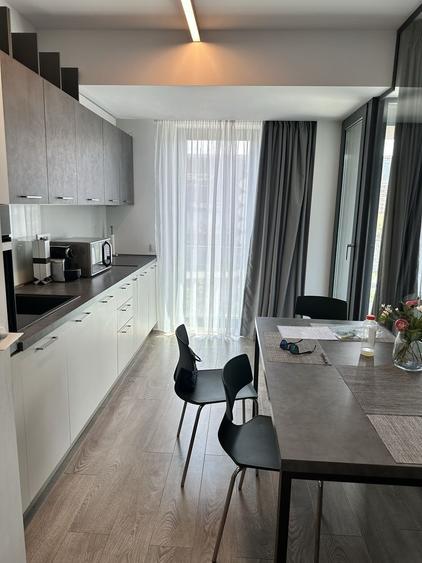 Apartament cu 2 camere semidecomandat, mobilat în Aviației