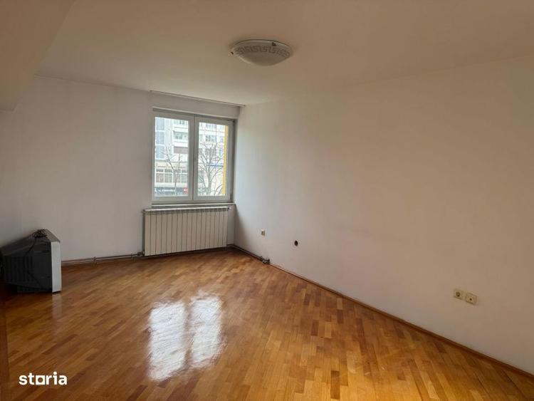 Apartament cu 3 camere în Ultracentral