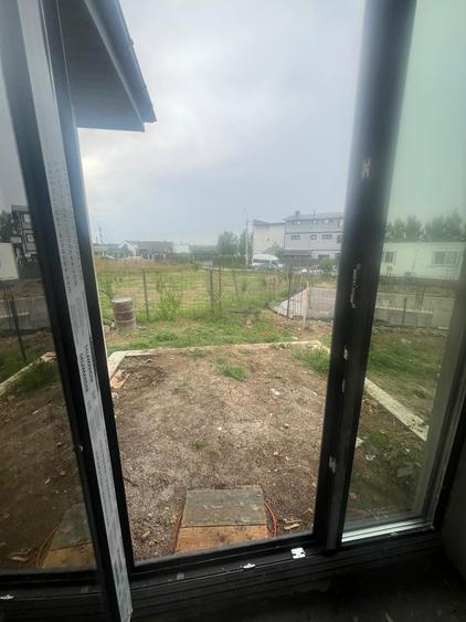 DE VÂNZARE CASĂ AGIGEA ZONA LAC - 13