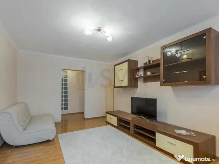 Apartament cu 3 camere semidecomandat în Ultracentral