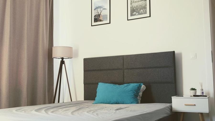 Apartament cu 2 camere decomandat în Exterior Vest