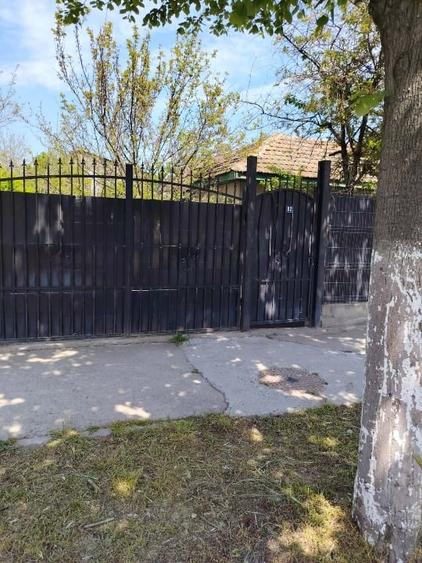Casă individuală cu 3 camere cu Teren 558 Mp în Central