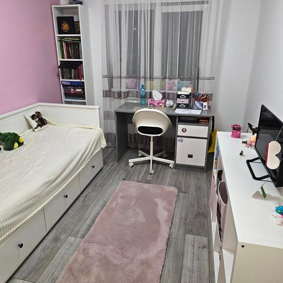Casă cu 4 camere cu Canalizare în Titan