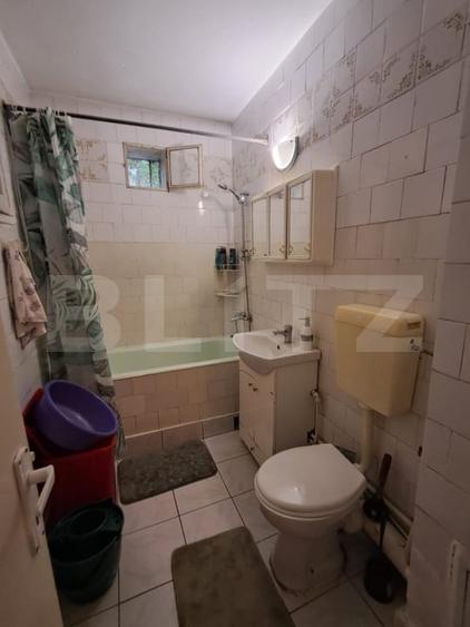 Apartament cu 3 camere decomandat, mobilat în Tudor