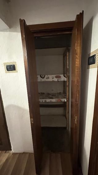 Apartament cu 3 camere nedecomandat în Sud-Est