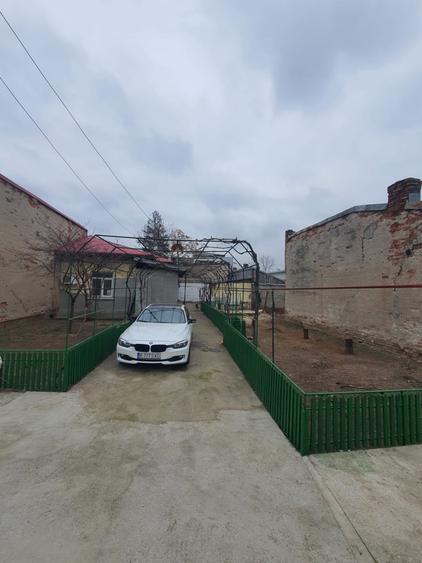 Casă individuală cu 4 camere cu Canalizare în Rahova
