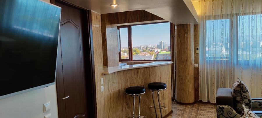 Apartament cu 2 camere semidecomandat în Central