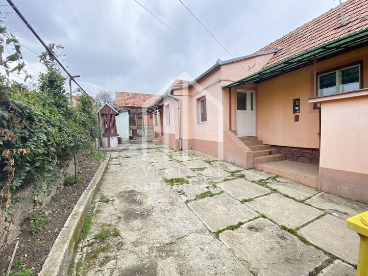 Casă individuală cu 2 camere cu Canalizare în Șura Mare